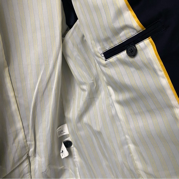 GAP Navy Suit Jacket in Size 8 - Picture 2 of 4